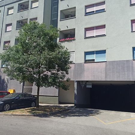 Zagreb Lake Star & Included Garage Parking Place Extérieur photo